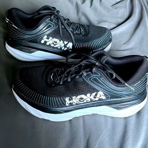 Hoka One One Bondi 7 Women’s 8 Wide Black White Athletic Running Shoes Sneakers
